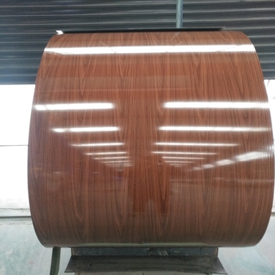 910mm PPGI ont enduit la couleur d'une première couche de peinture en acier de la bobine 3-25um enduite love la brique en bois